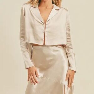 Lush Cropped Satin Shirt champagne